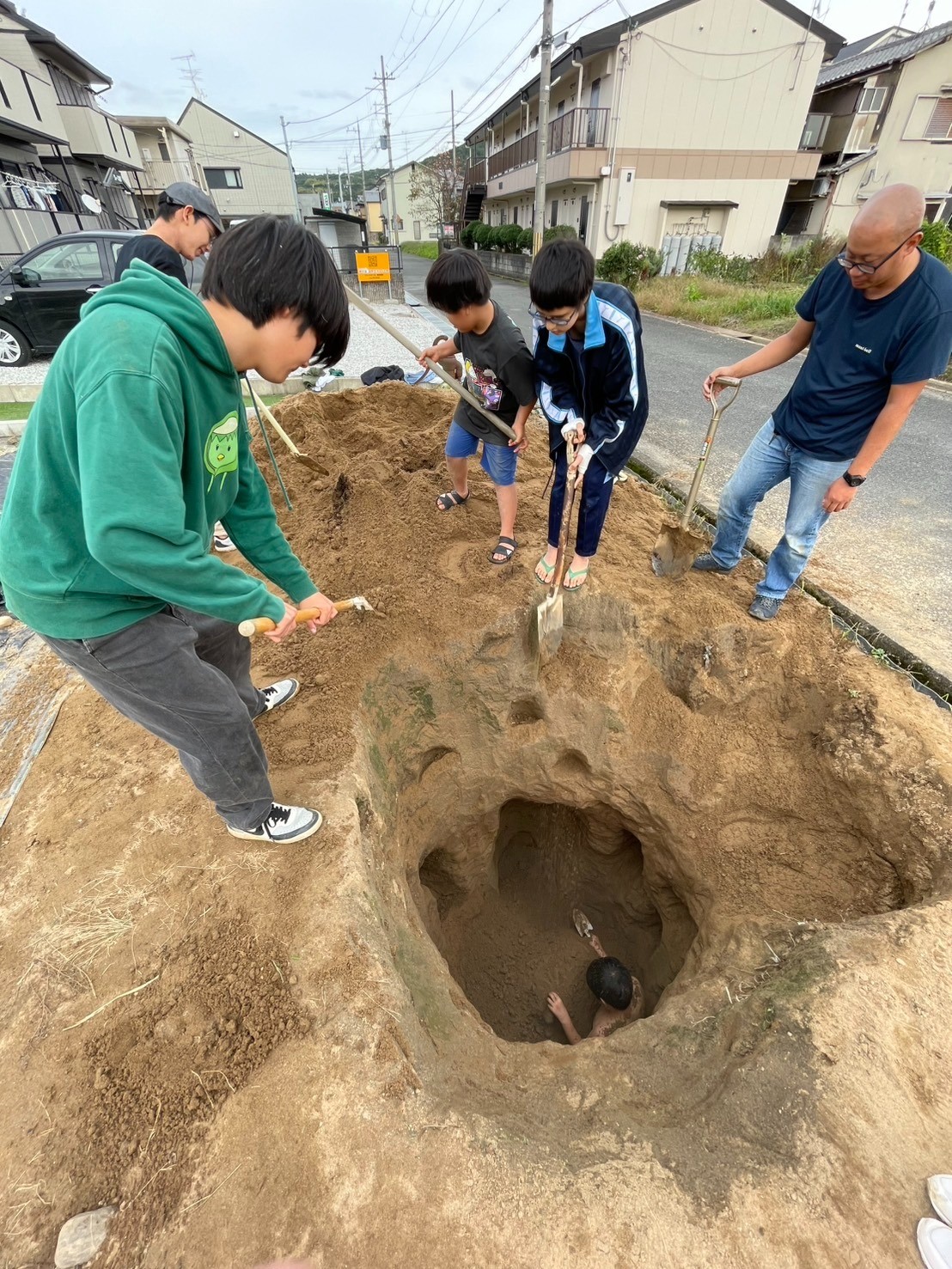 穴掘りは楽しい