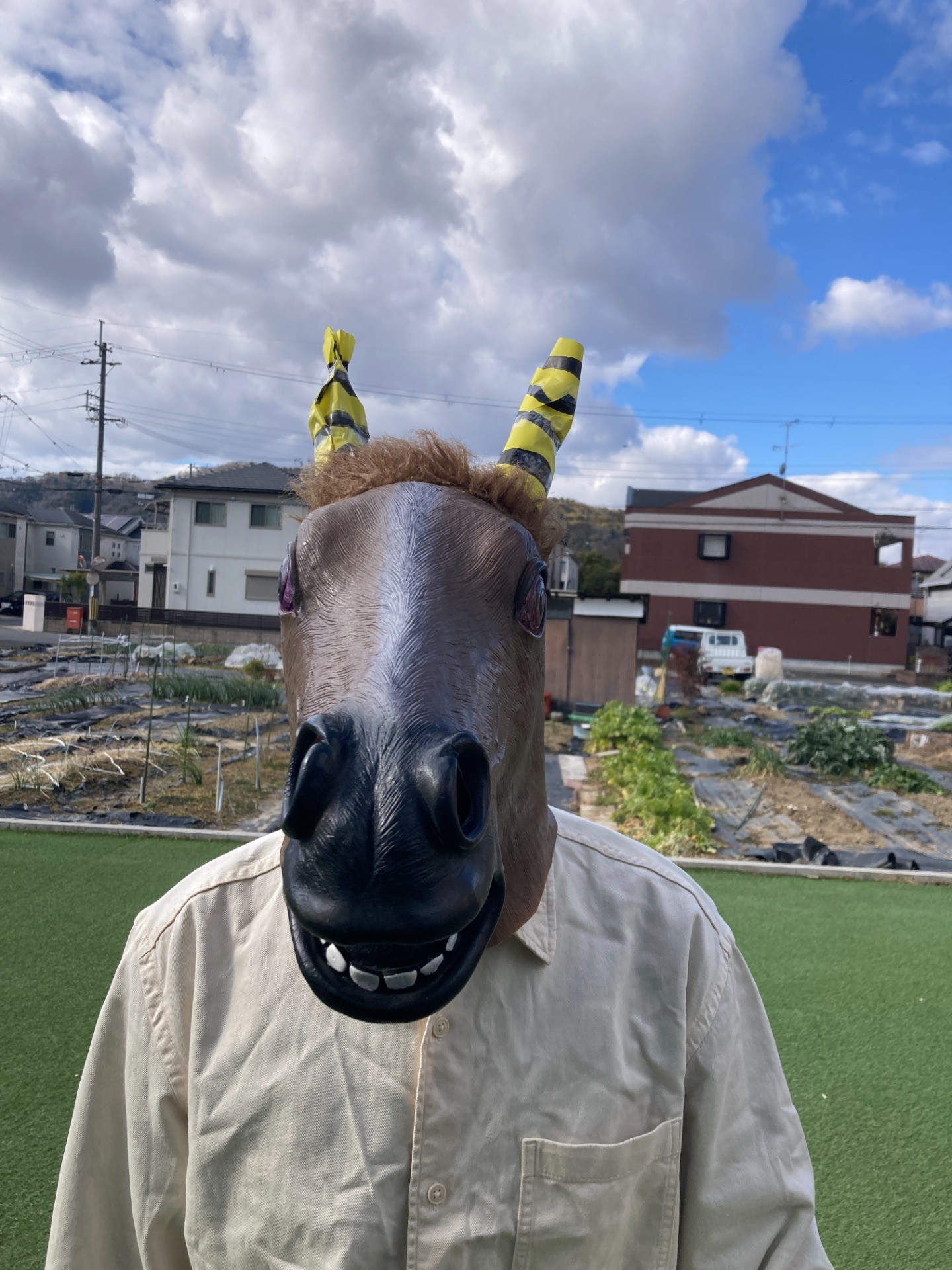 お馬さん、鬼になる